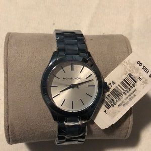 NWT MICHAEL KORS WATCH. Blue color